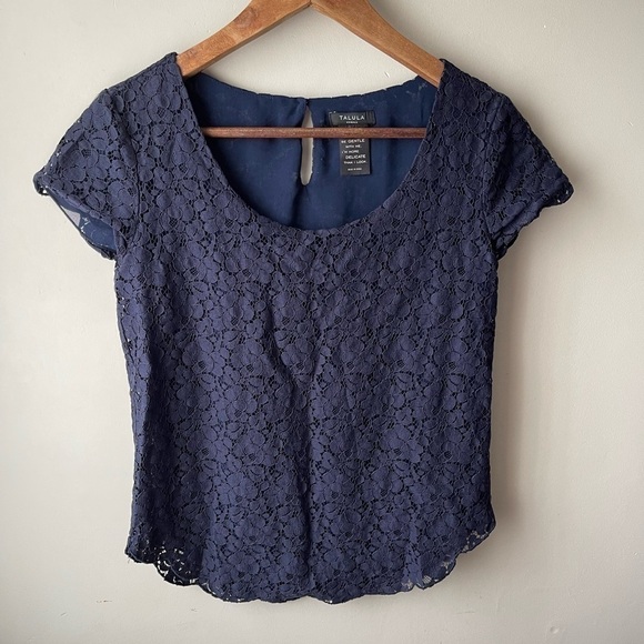 Aritzia TALULA Betsy Lace Top navy blue XS - Picture 2 of 9